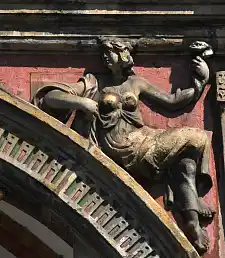 Ein Bild vom rechten Zwickel des zehnten Arkadebogen