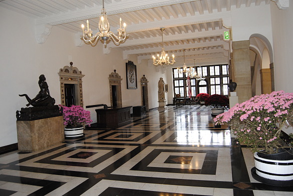 This picture shows the Upper Lobby (Wandelhalle)