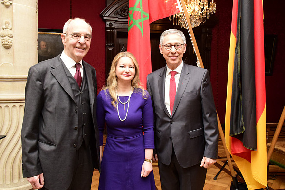 Doyen Volker Kröning, Doyenne Oksana Tarasyuk und Bürgermeister Carsten Sieling 