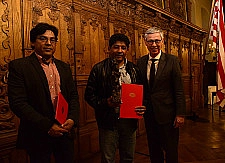Verleihung des 16. Bremer Solidaritätspreises an Martín und Víctor Fernández Guzmán.