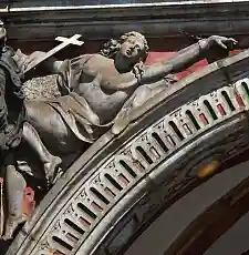 Ein Bild vom linken Zwickel des sechsten Arkadebogens