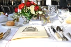 Das Gedeck des diesjährigen Ehrengastes, Bundestagspräsident Prof. Dr. Norbert Lammert