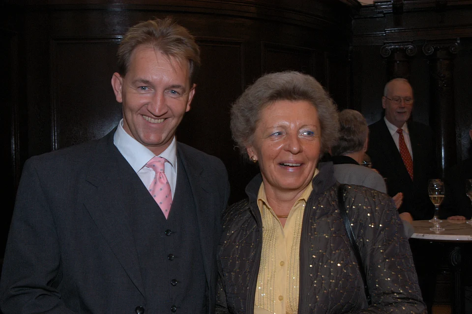 Rainer Bensch (MdBB) und Ingeborg Sieling vom Landessportbund 