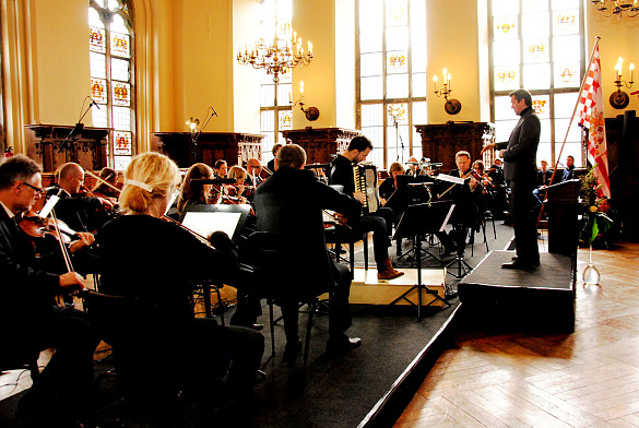 Die Bremer Philharmoniker unter der Leitung von Markus Poschner