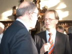Bremerhavens Oberbürgermeister Jörg Schulz im Gespräch mit Dr. Hans-Christoph Hoppensack.