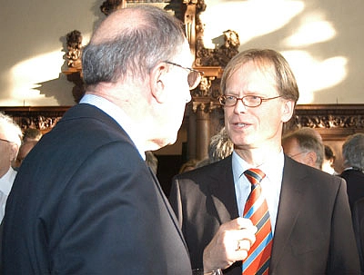 Bremerhavens Oberb&uuml;rgermeister J&ouml;rg Schulz im Gespr&auml;ch mit Dr. Hans-Christoph Hoppensack.