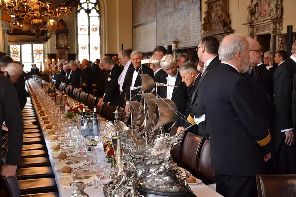 Die Obere Rathaushalle kurz vor Beginn der 469. Schaffermahlzeit