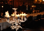 Am Ende der fünfstündigen Schaffermahlzeit brennen nur noch die Reste der Kerzen
