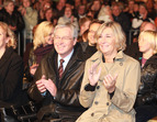 Bürgermeister Jens Böhrnsen und seine Lebensgefährtin Birgit Rüst beim Eröffnungskonzert (01.10.2010)