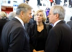 Bürgermeister Jens Böhrnsen im Gespräch mit dem Berliner Bürgermeister Klaus Wowereit (03.10.2010)