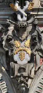 Das nächste Wappen ist das von Dirich Hoyer, der 1597 Ratsmitglied wurde und 1608 Bürgermeister.