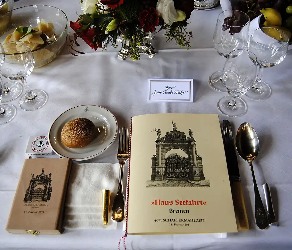 Das Gedeck von Jean-Claude Trichet, Pr&auml;sident der Europ&auml;ischen Zentralbank und diesj&auml;hriger Ehrengast