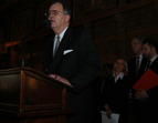 Der Doyen des Konsularkorps Bremen, Honorarkonsul Prof. Dr. h.c. Bernd-Artin Wessels (Ecuador) begrüßt die Gäste des Neujahrsempfangs.