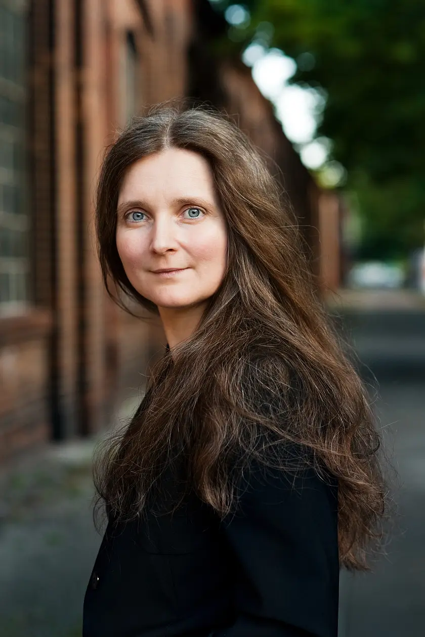 Portrait von Marion Poschmann.