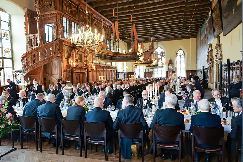 Blick in die Obere Rathaushalle bei der 482. Schaffermahlzeit.