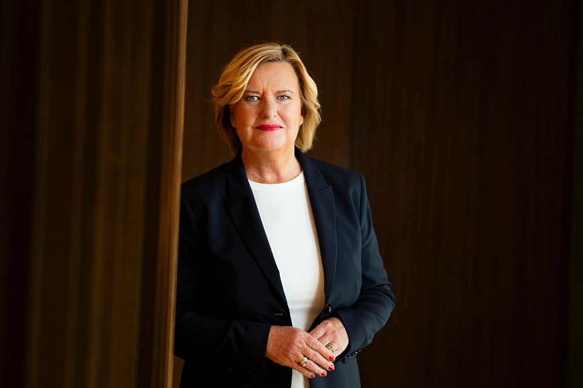 Portrait von Senatorin Dr. Eva Högl