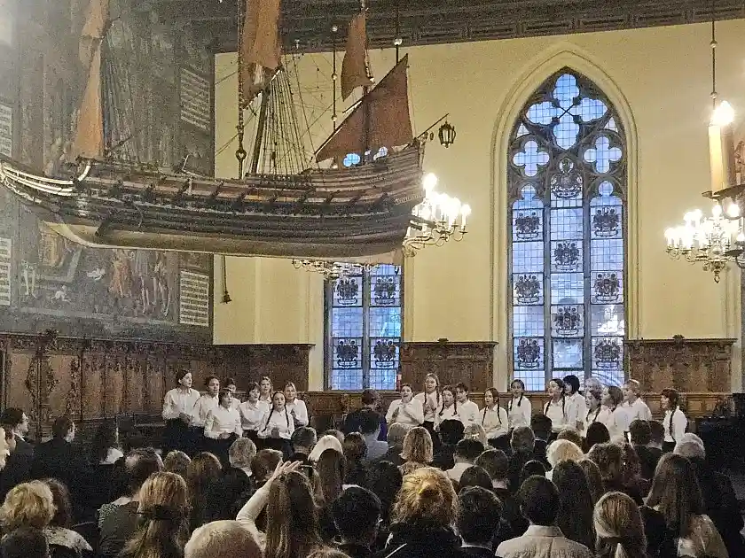 Junge Musiker im Rathaus