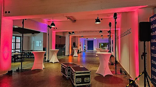 Blick in einen Veranstaltungsraum.