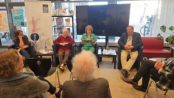 2025: Buchvorstellung „Der Geschmack von schwarzer Erde“ der lettischen Autorin Inga Gaile im Rahmen der Europawochen Bremen